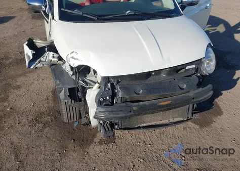 2013 Fiat 500C Lounge z USA, uszkodzony, nr VIN 3C3CFFER5DT747550